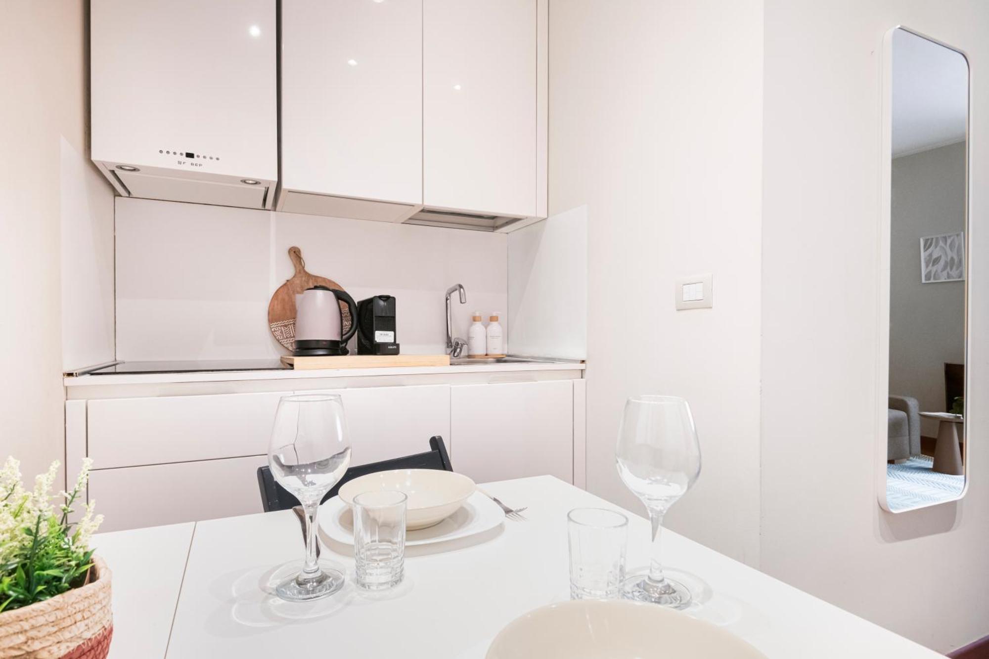 Fully Furnished Flat Arco Della Pace By Easylife Apartamento Milán